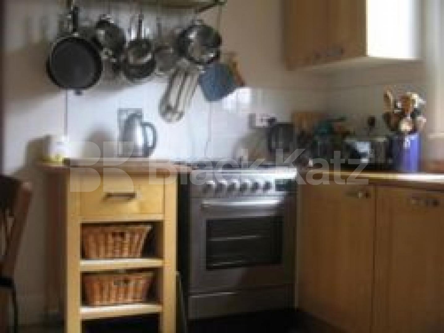 			2 Bedroom, 1 bath, 1 reception Ground Floor Flat			 Marlborough Road, Bound Green